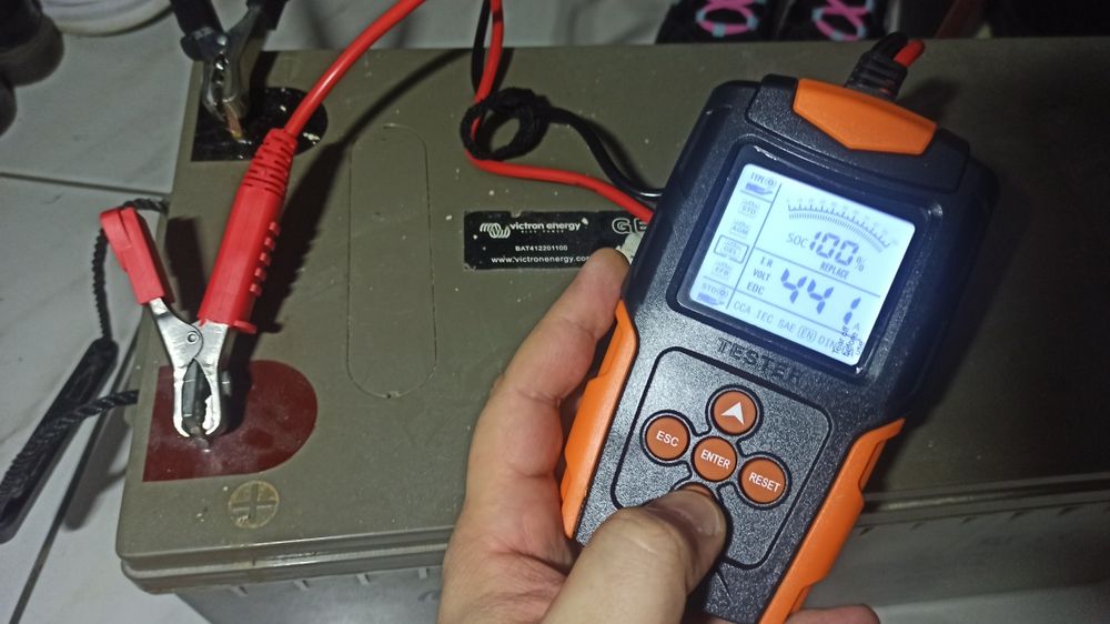 Акумулятор 12V 220Ah Victron Energy, б/в.