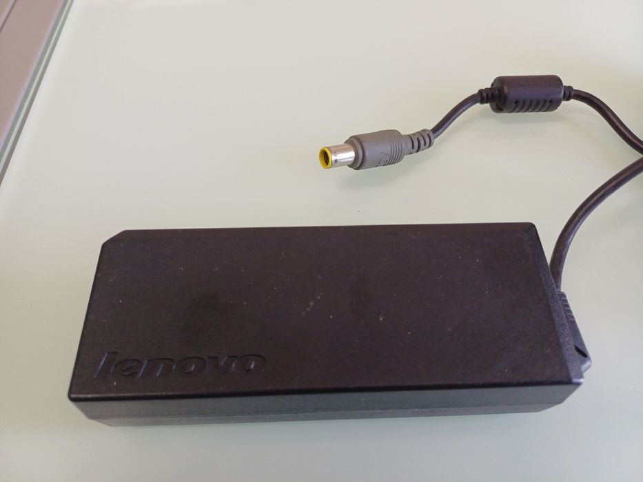 Original 90W Lenovo IdeaCentre 3-27IMB05 F0EY All-in-One AC Adaptador