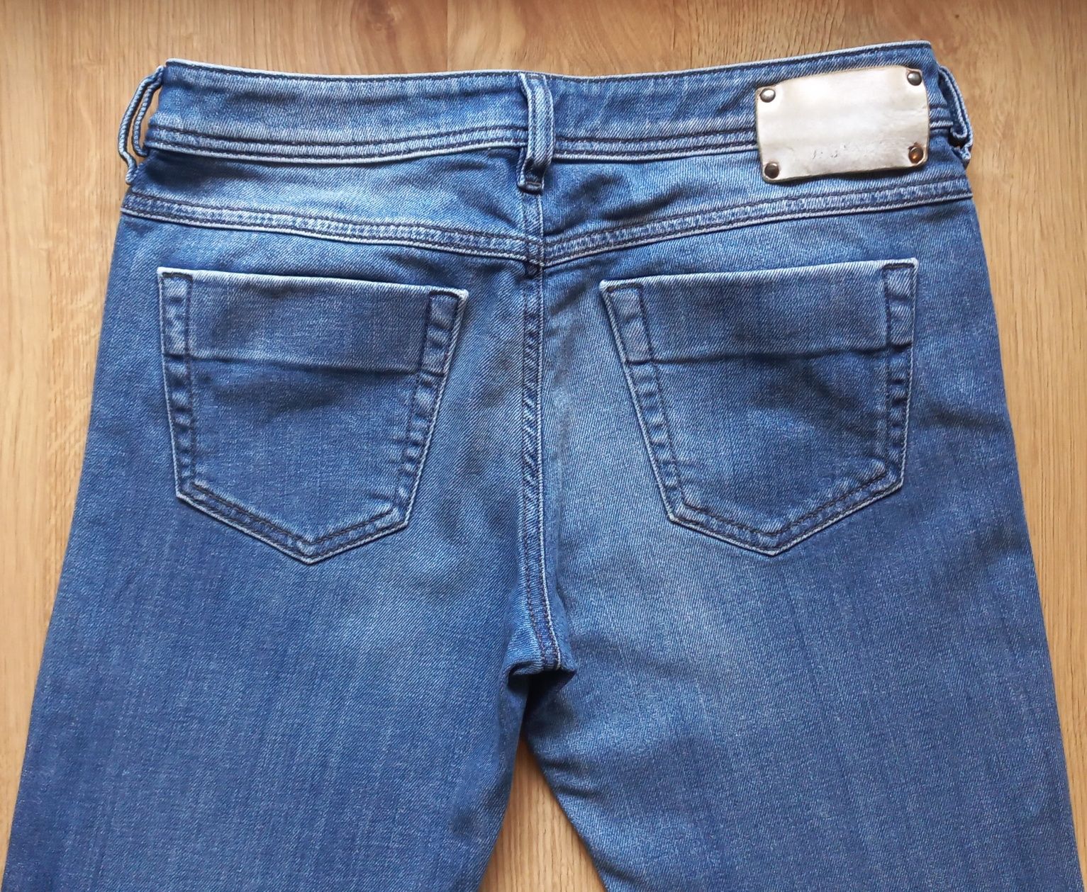 Spodnie jeansowe dżinsowe jeansy dżinsy Diesel Ronhy W 29 L 34