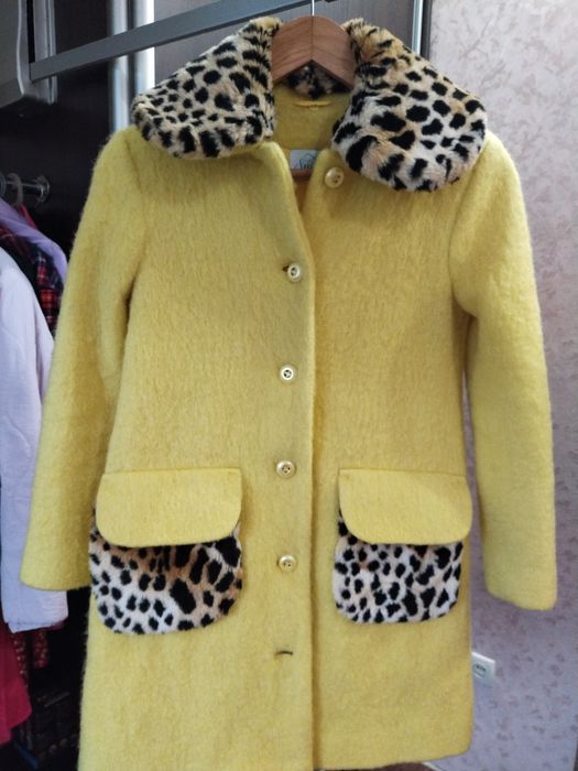 Пальто!!! На дівчинку 140см