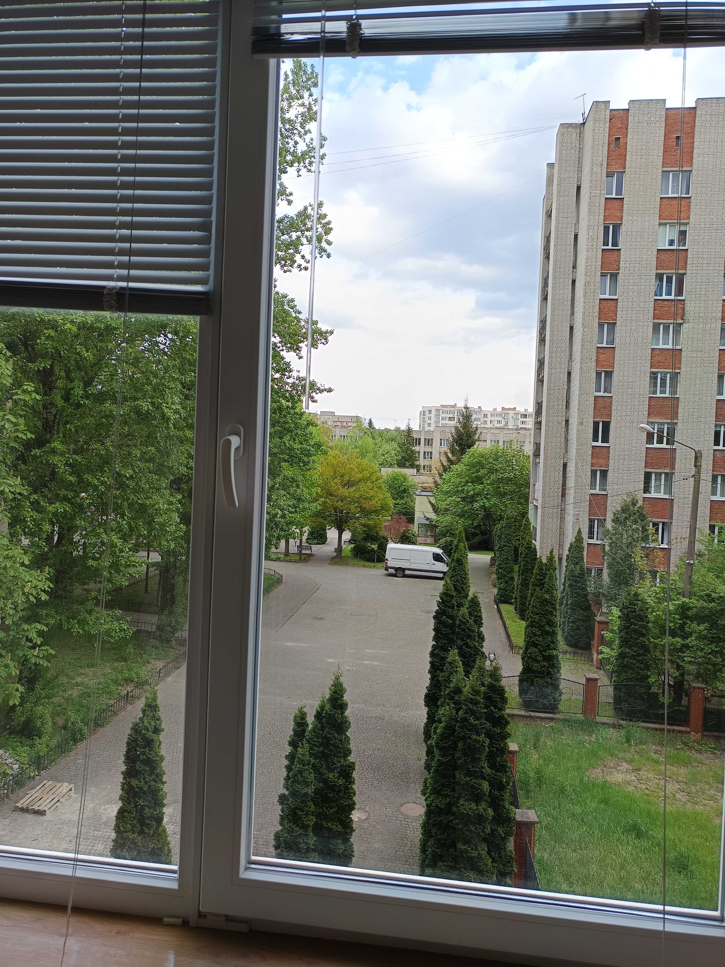 Оренда квартири від власника 2 кімнати (вул.Пулюя,40 )