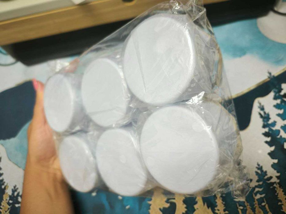 6 Caixinhas/Frascos brancos para velas da Amazon