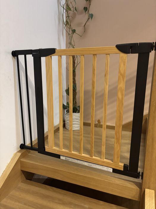 Bramka, barierka zabezpeczajaca ns schody 75-96cm