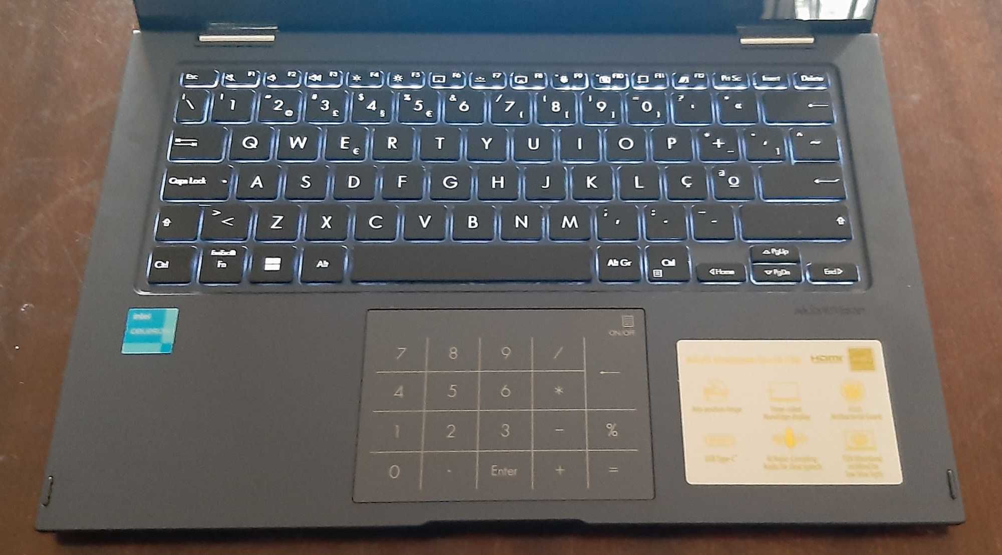 Portátil Asus Vivobook