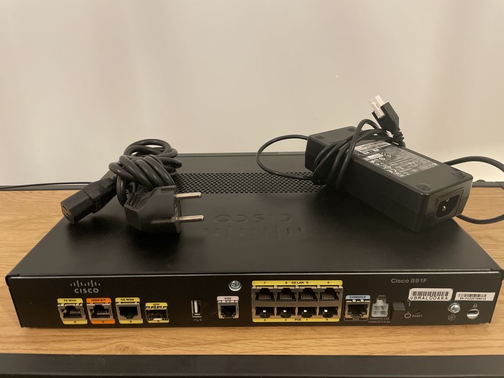 Router Cisco 891F z zasilaczem