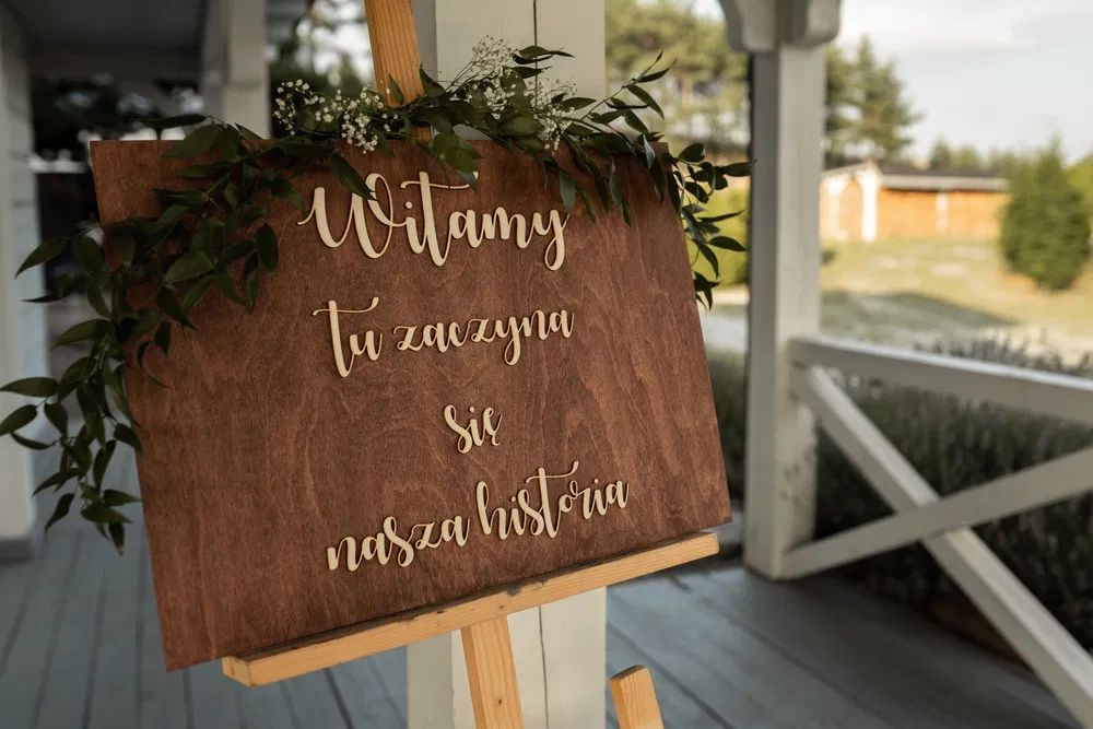 Napis miłość-wynajem dekoracji