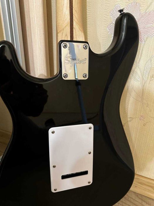 Електрогітара Squier by Fender Stratocaster Black