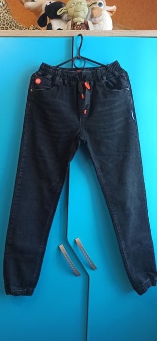 Продам штаны на мальчика.