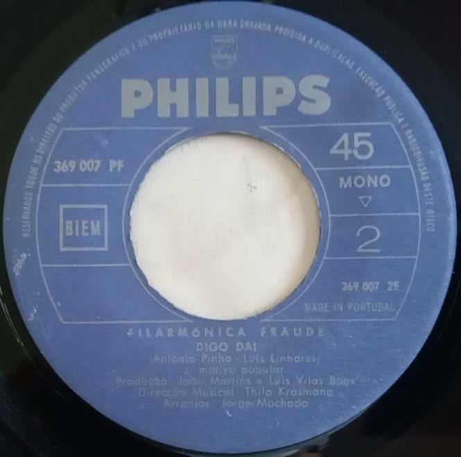 Filarmónica Fraude	- - - - -	Epopeia	- - - - -	Single