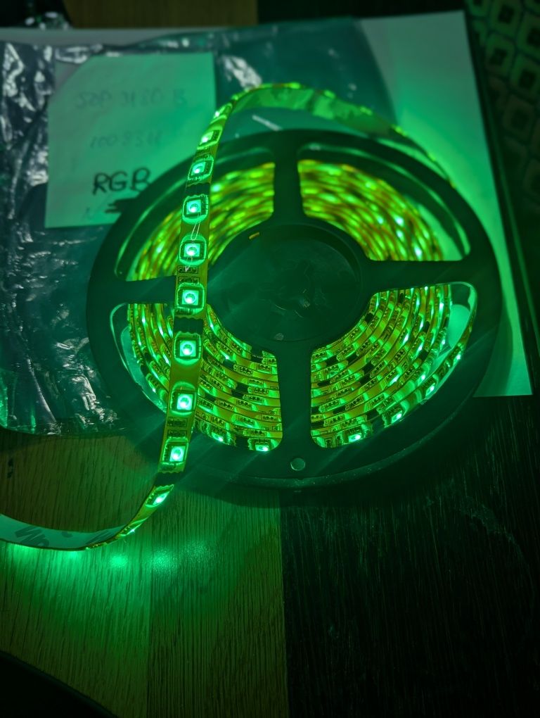 RGB LED-стрічка SDP3180B 14,4Вт IP63 DELUX, 5 метрів, 12 вольт