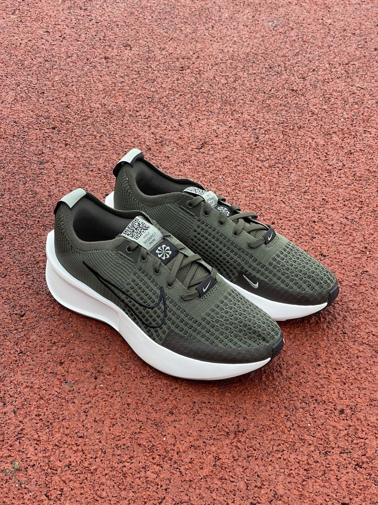 Оригінал Кросівки NIKE W INTERACT RUN FD2292-300 оригинал найк хаки 39