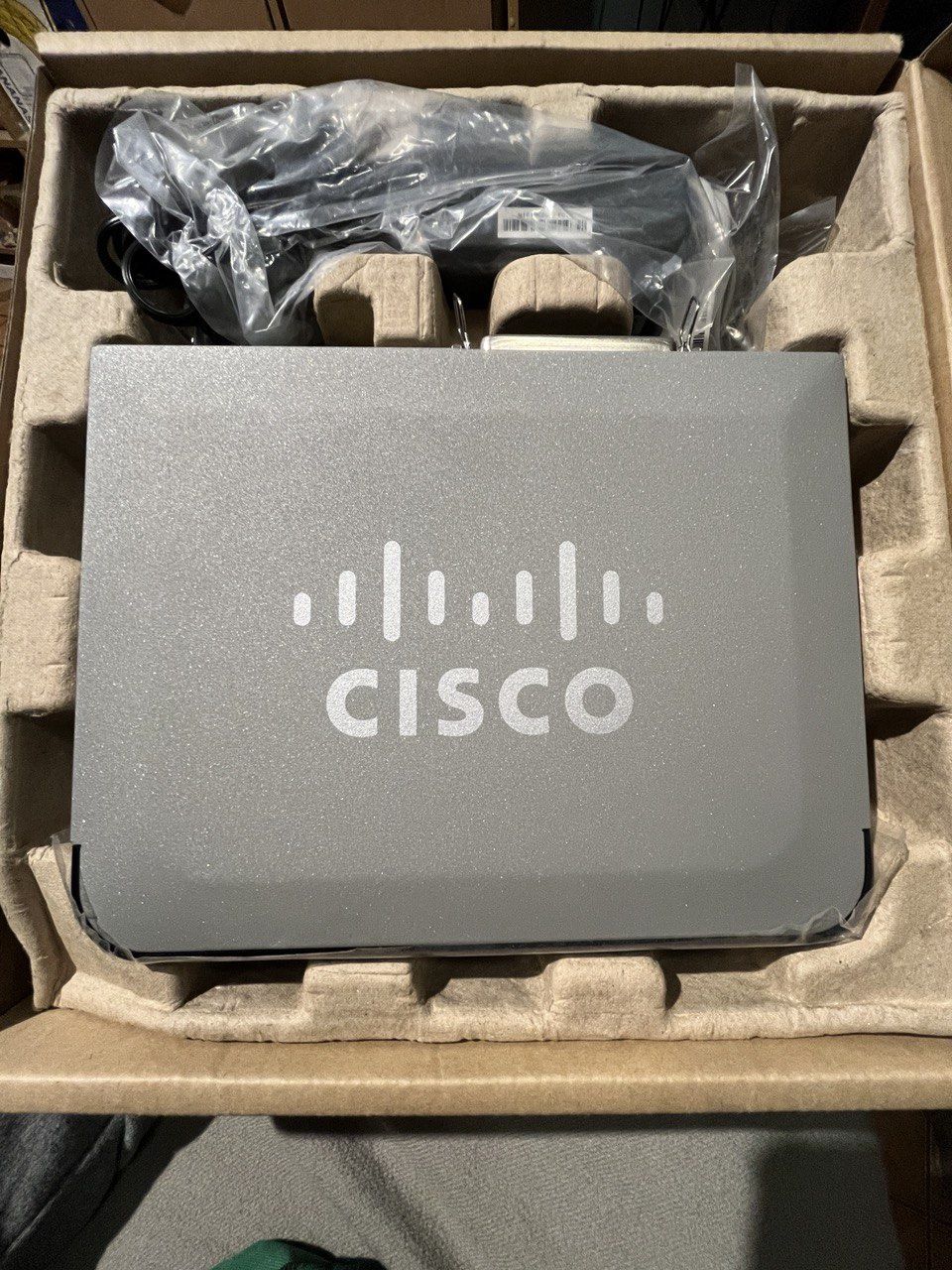 VoIP-шлюз Cisco SPA8800