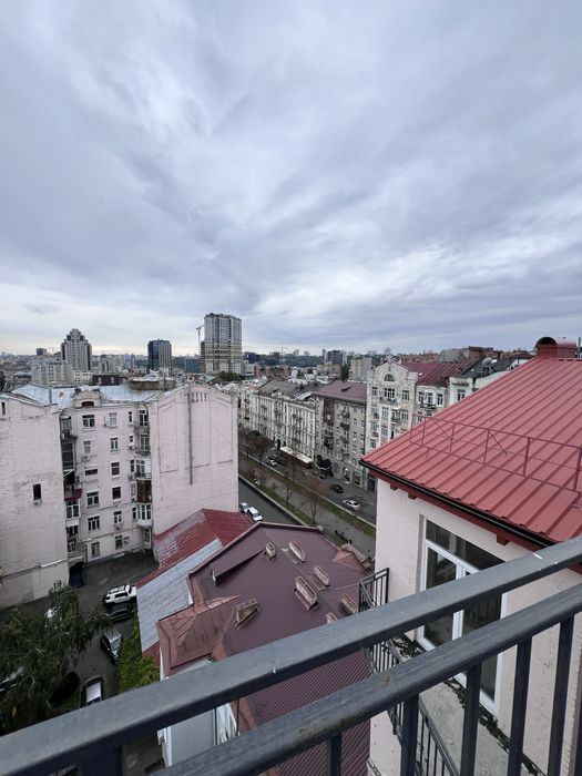 БЕЗ % Продаж пентхаусу Антоновича 3А: Центр; парк Шевченка.