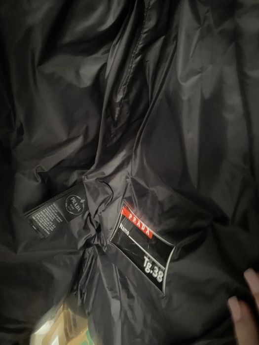 Пуховик prada куртка з поясом коротка трансформер желет з поясом бренд