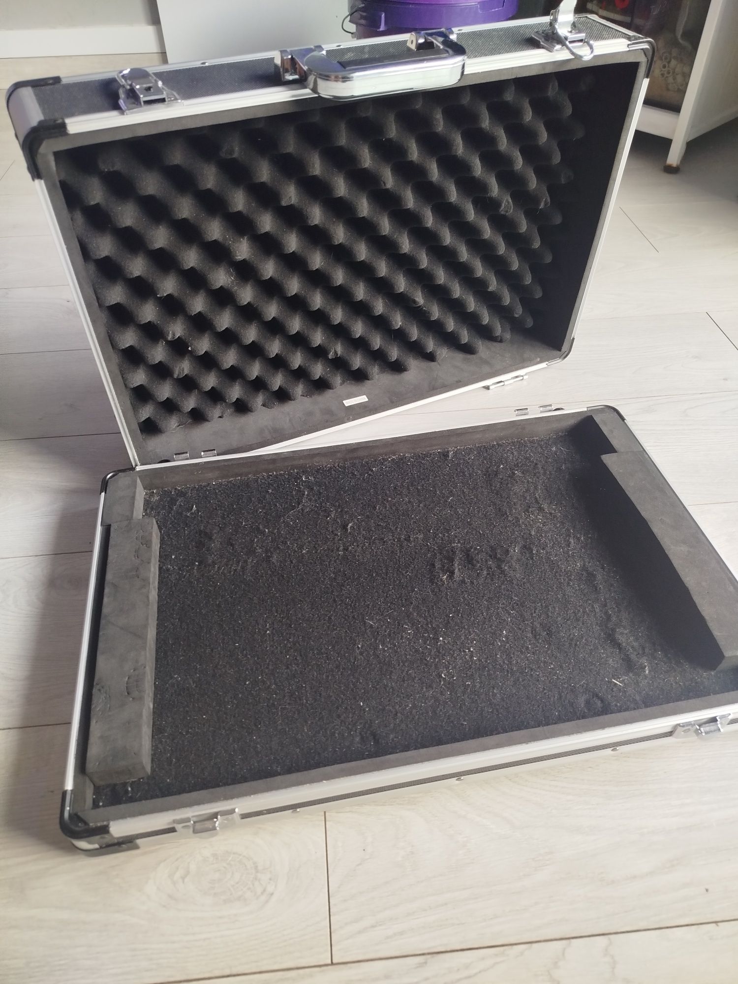Case Pedais/Pedaleira