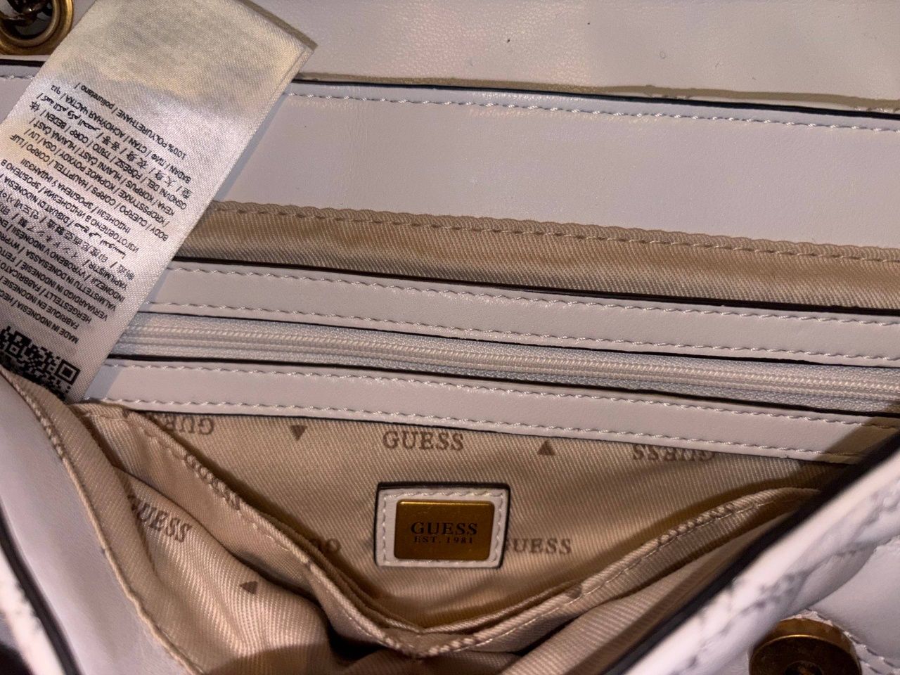 Жіноча сумка GUESS Giully