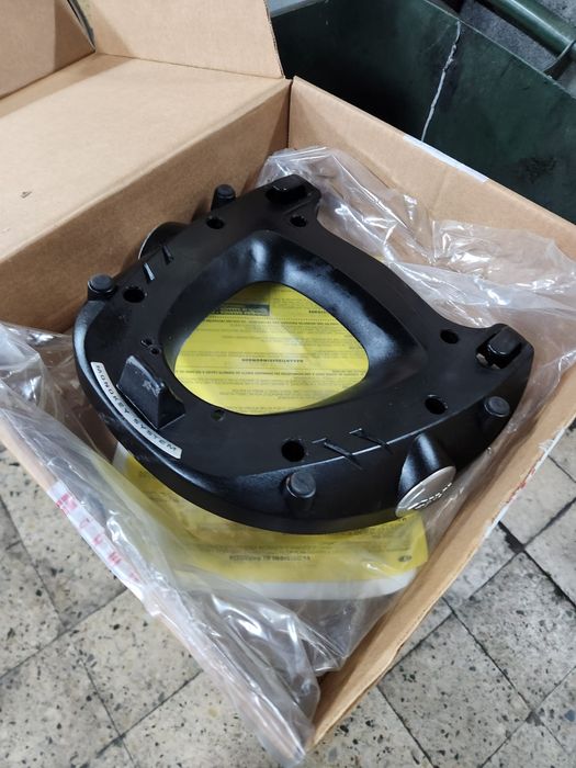 Base givi monokey