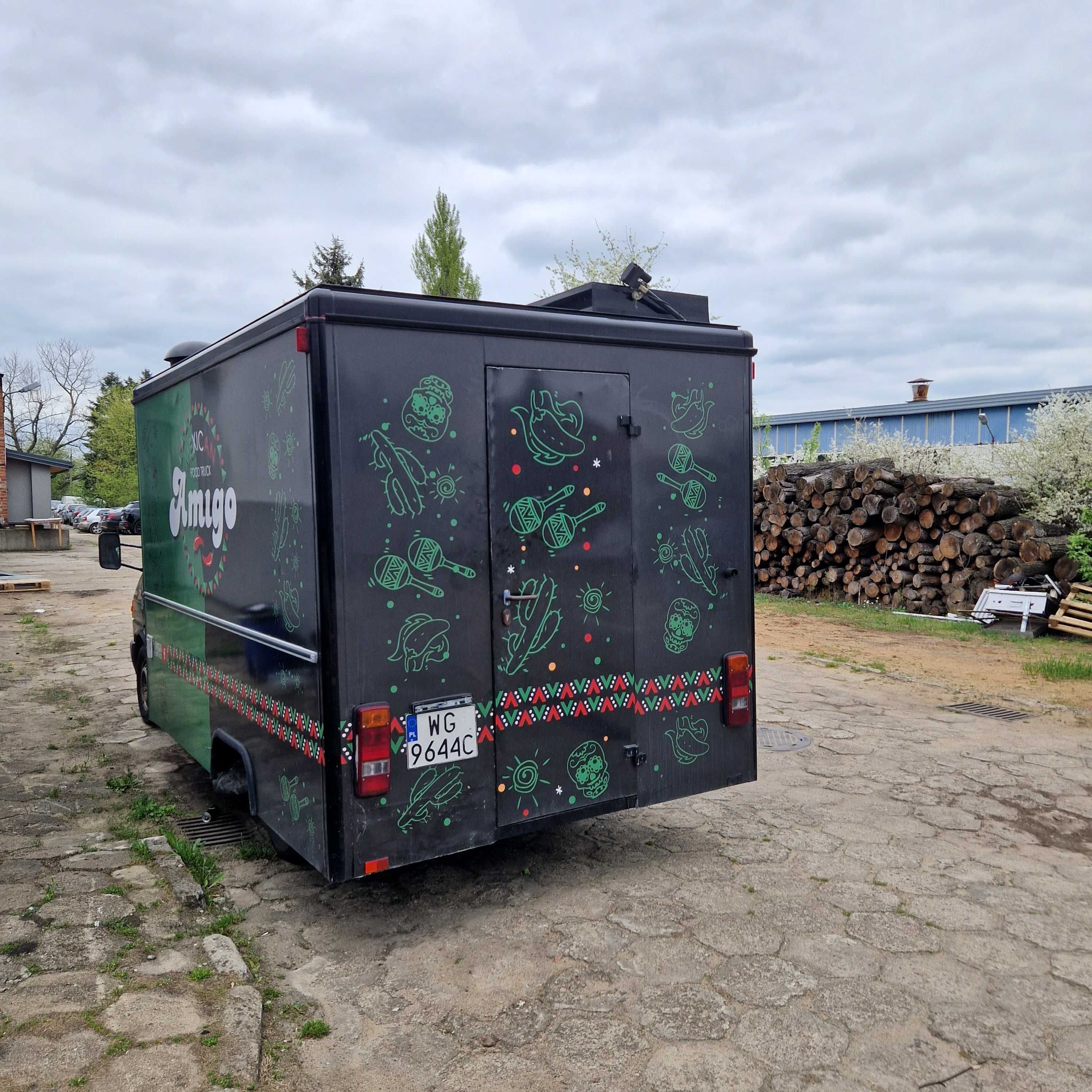 Food Truck w pełni wyposażony