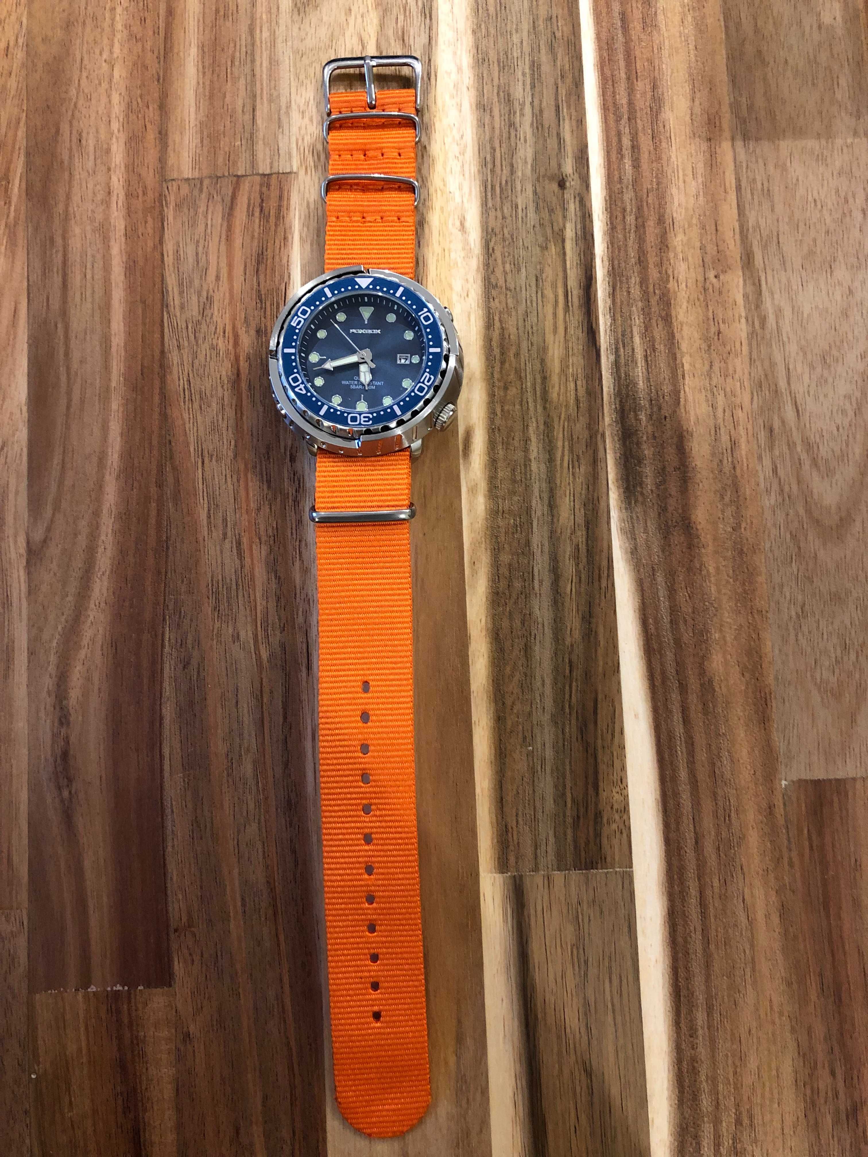 Zegarek kwarcowy FoxBox - Diver - Tuńczyk
