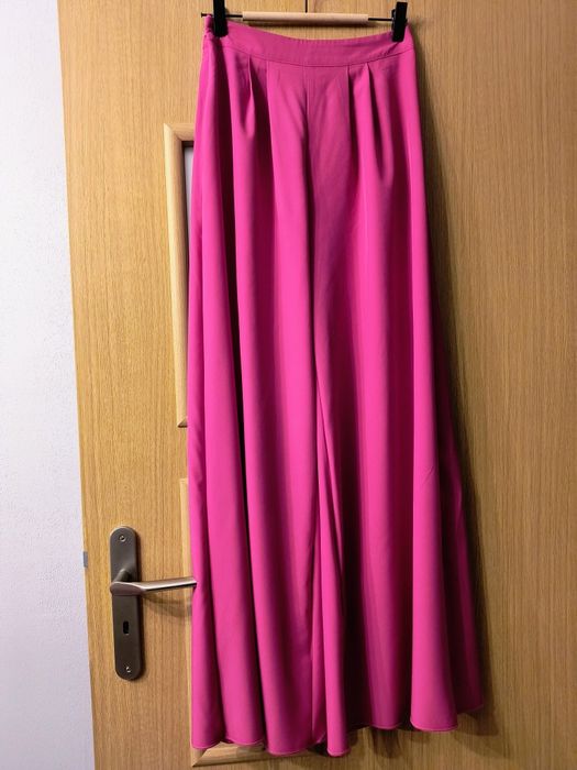 Letnie spodnie z rozszerzanymi nogawkami XS