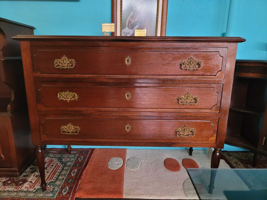 Cómoda antiga três gavetas - Bom estado geral