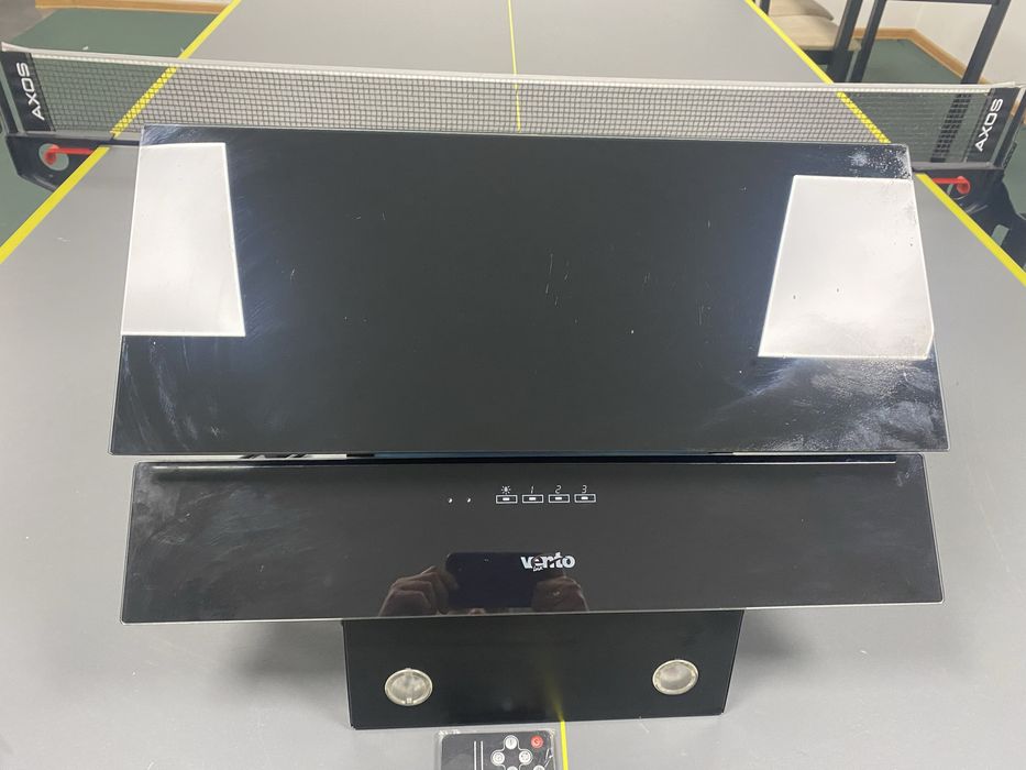 Продам витяжку венто в чудовому стані .