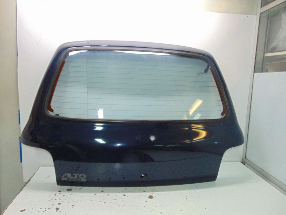 Suzuki alto tampa da mala com vidro