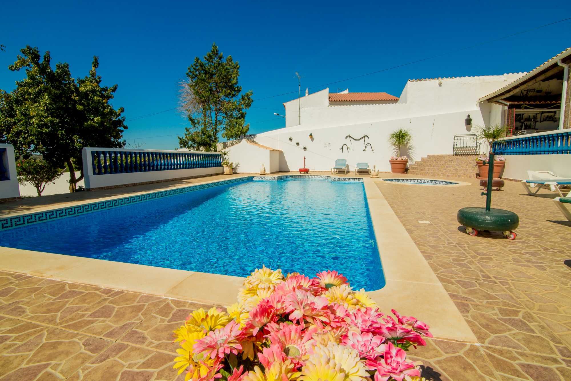 Setembro - Promoção - Casa com piscina zona sossegada 10 min da praia
