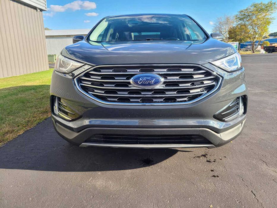 Ford Edge      2021