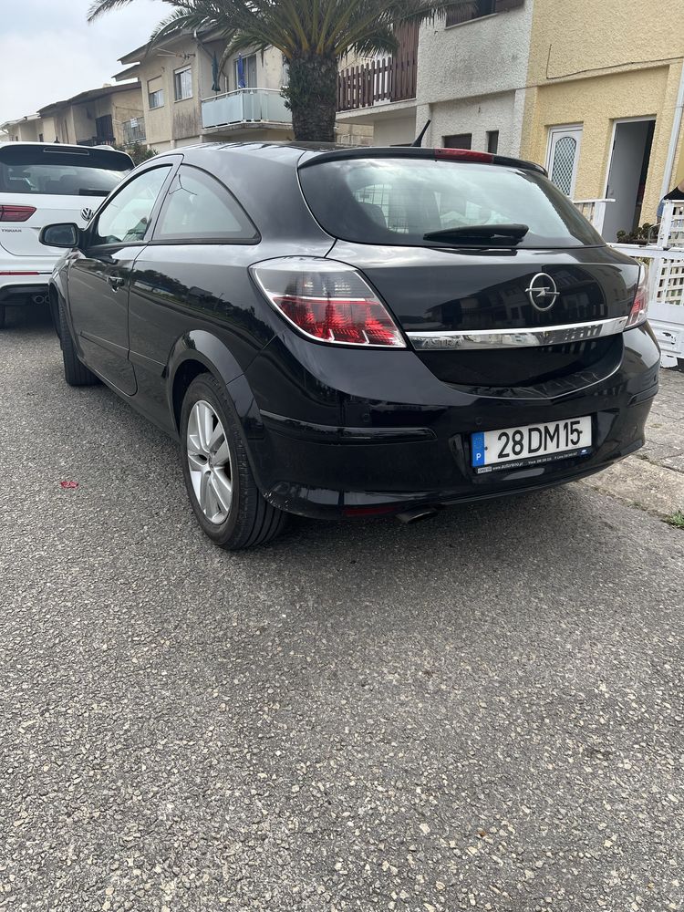 Opel Astra H 1.9CDTI GTC