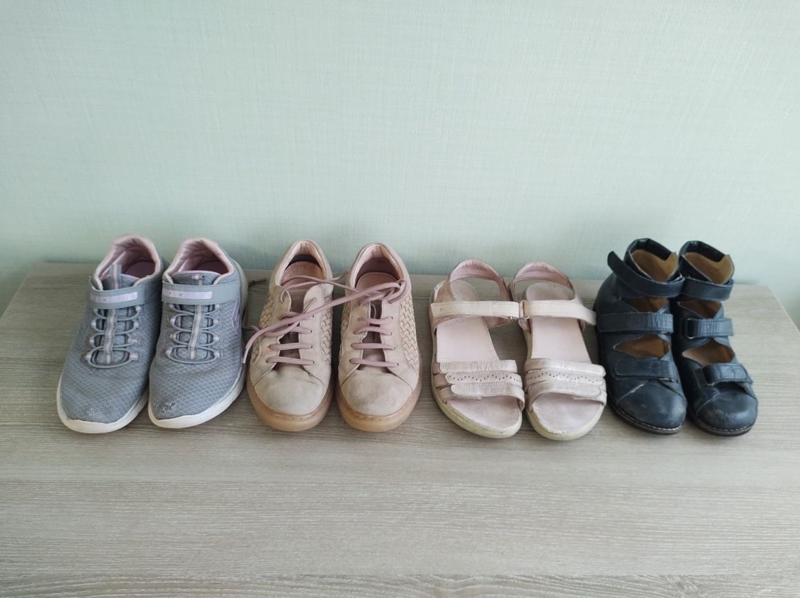 Детская обувь одним лотом, размеры 31-36. За все 115 грн.