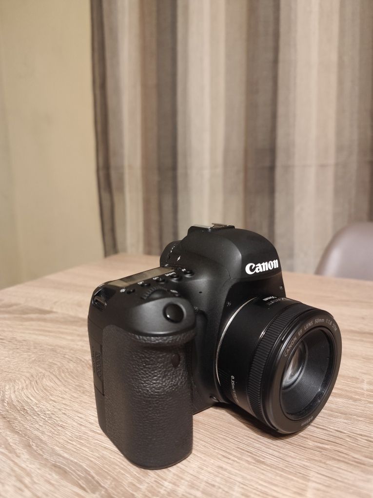Canon 6d mark ll + extras