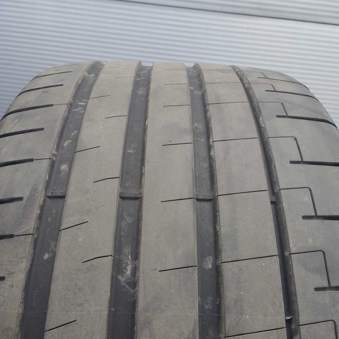 Zestaw Pirelli PZ5 285/35R23 107Y 325/30R23 109Y elt L1 Lamborghini