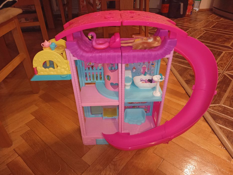 Barbie Domek Chelsea