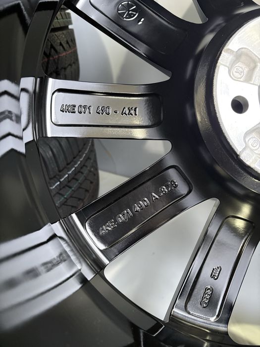 Комплект Audi S-line E-tron Q8 Q7 9JH2x20 ET33 255/50 R20 диски шины