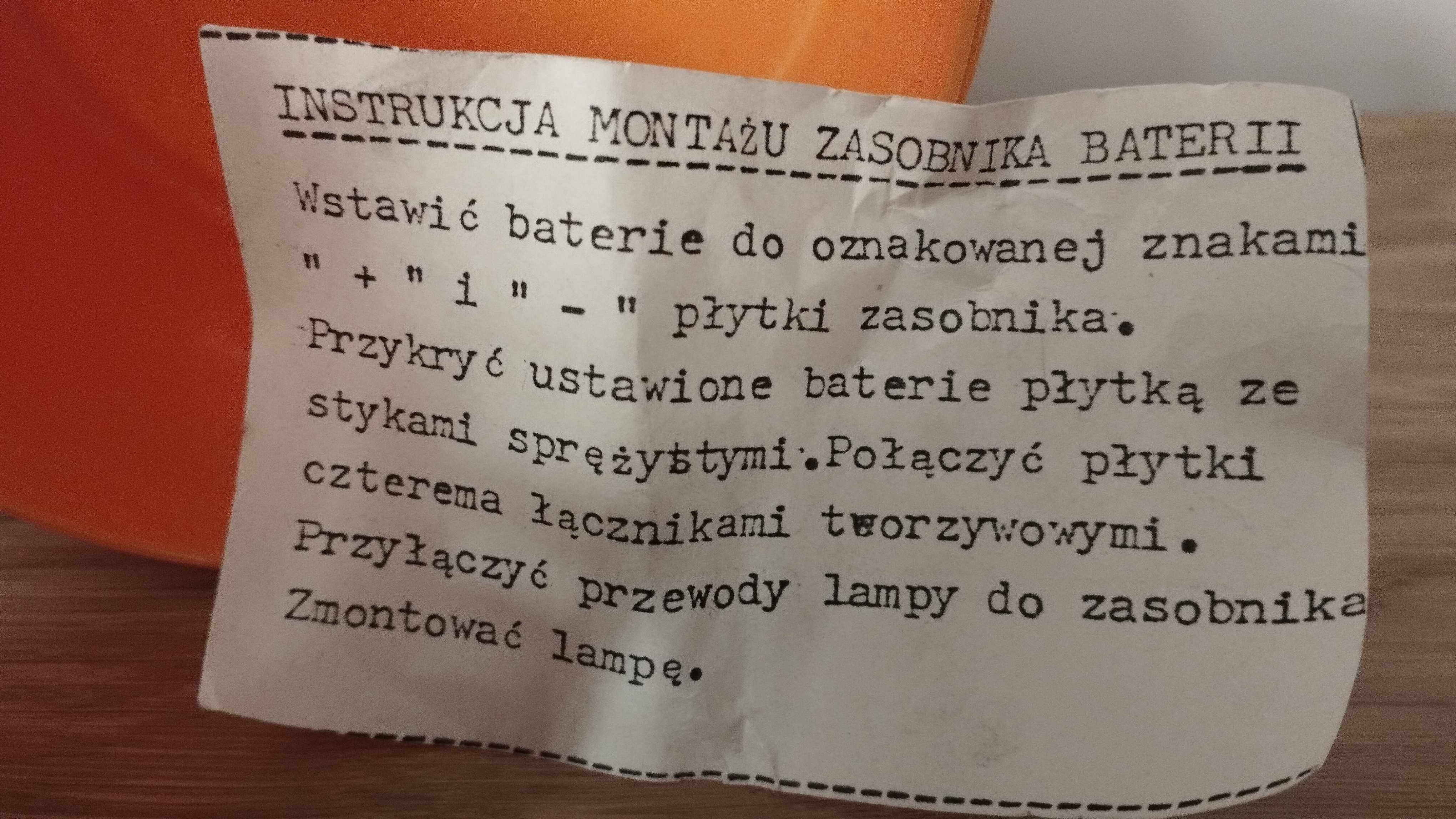 Lampa turystyczna z PRLu