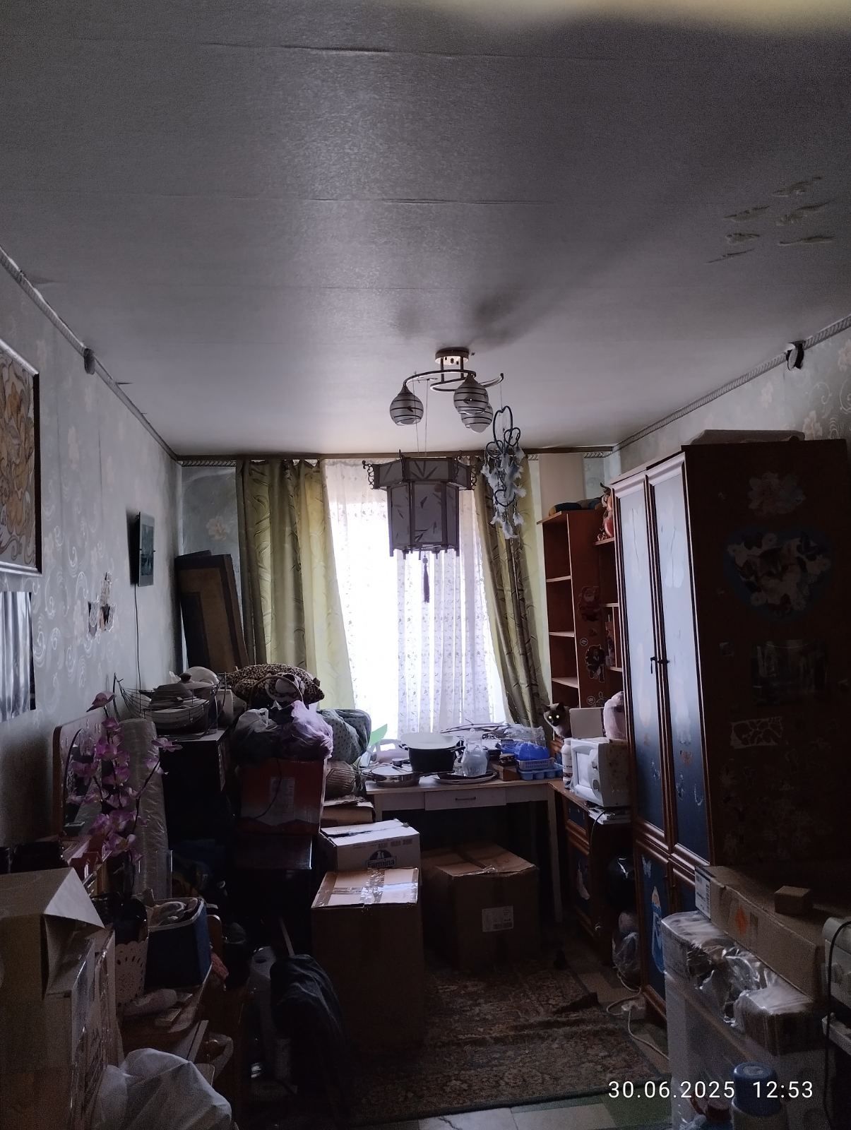 Продам 2 кім з електроопаленням 4/5