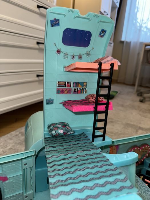 Автобус LOL, лялька в подарунок