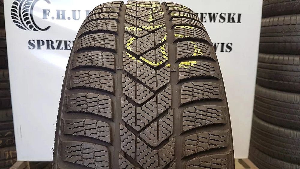 Pirelli Sottozero 3 Rsc 225/55/17 2017rok 97H 7,4mm (749)