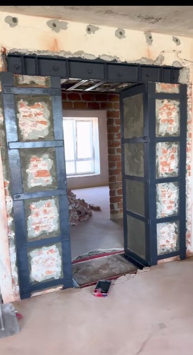 Демонтаж. Резка проёмов. Усиление фундамента.