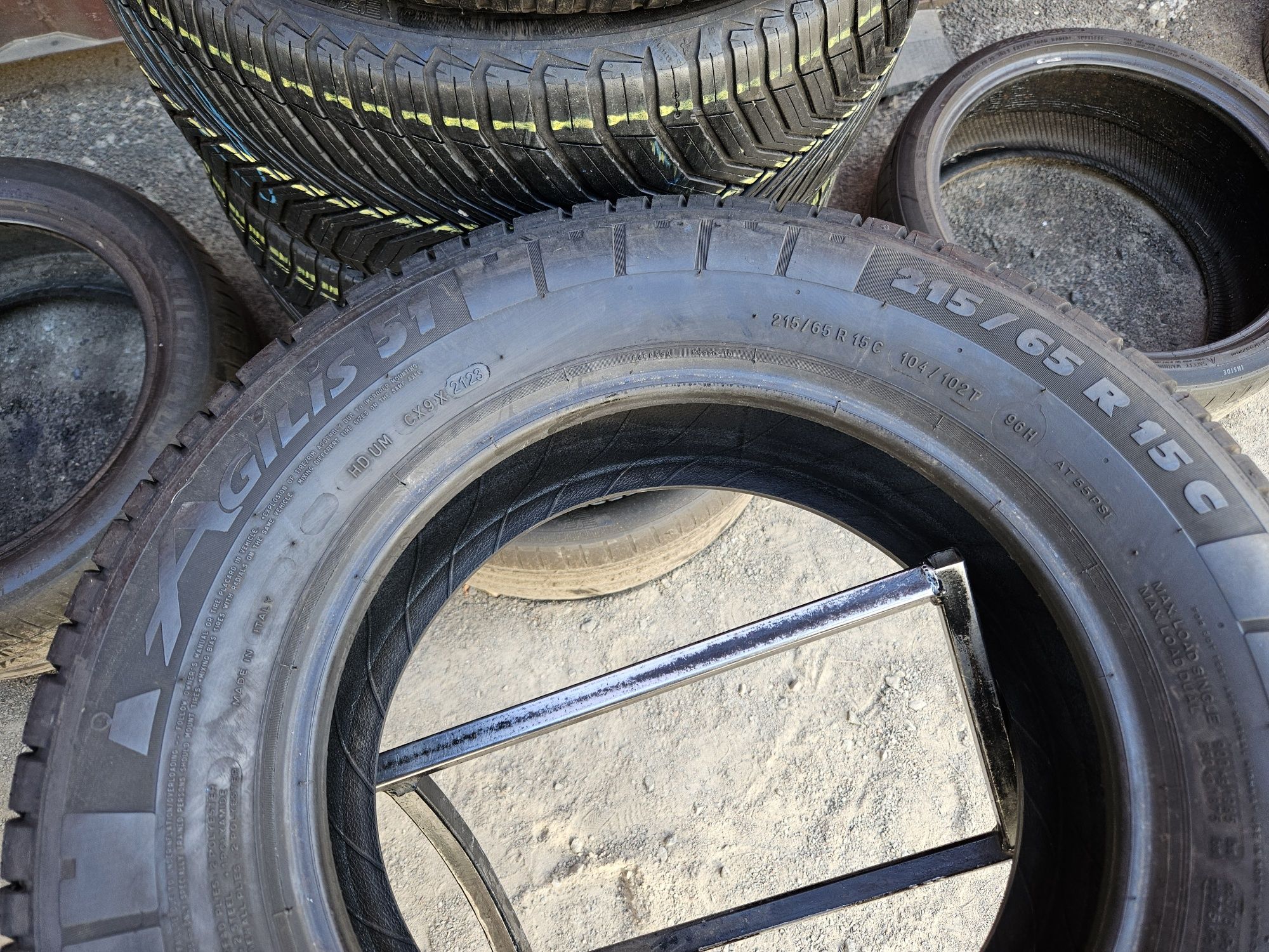 Шины БУ 215 65 R 15 C Michelin agilis 51 комплект лето