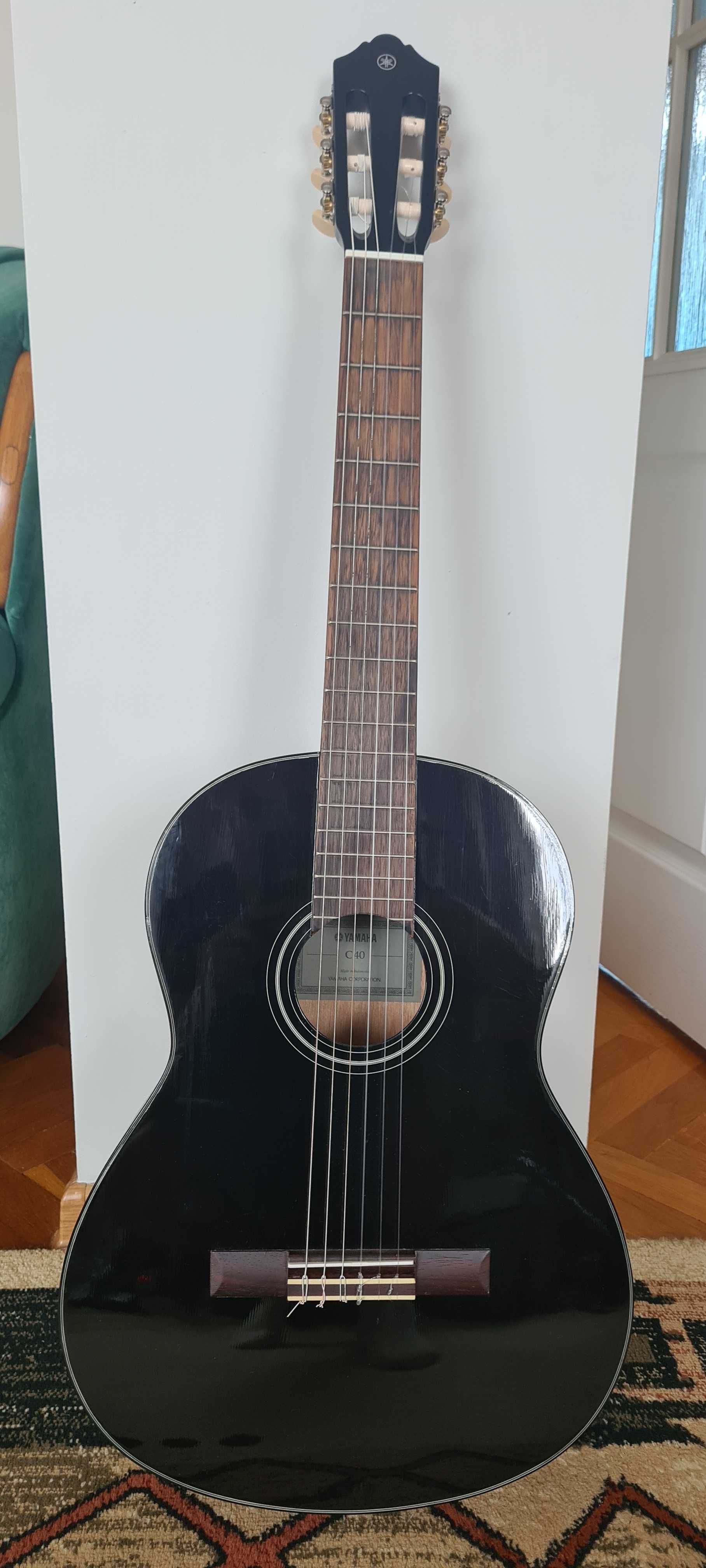 Gitara Yamaha c40