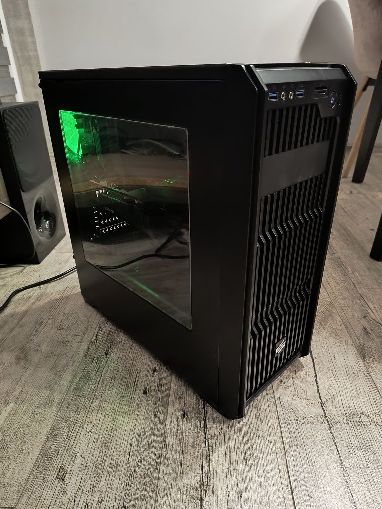 Komputer stacjonarny Ryzen 5 / RX 5700XT / 16GB RAM