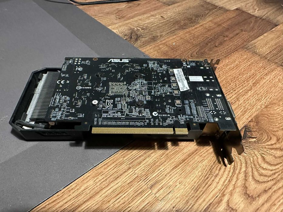 Karta graficzna ASUS Radeon R7 260X 2GB w pełni sprawna