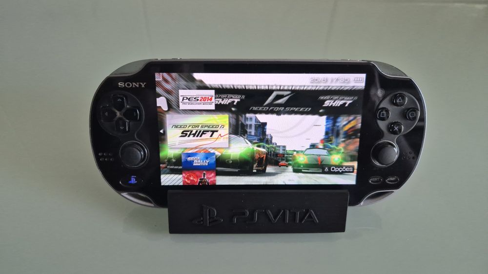 Ps vita oled 3g com jogos instalados