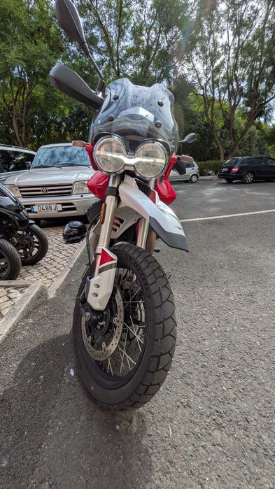 Moto Guzzi V85TT