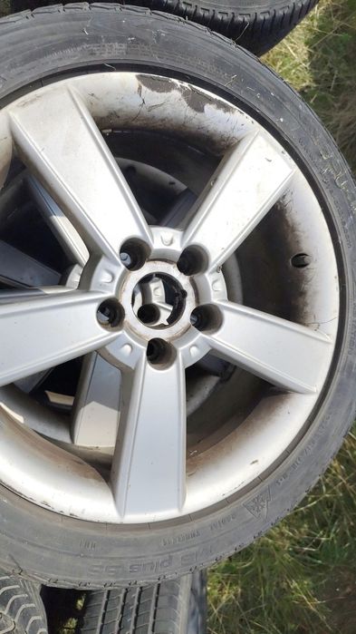 Koła aluminiowe z oponami zimowymi R17 Seat VAG 5x112