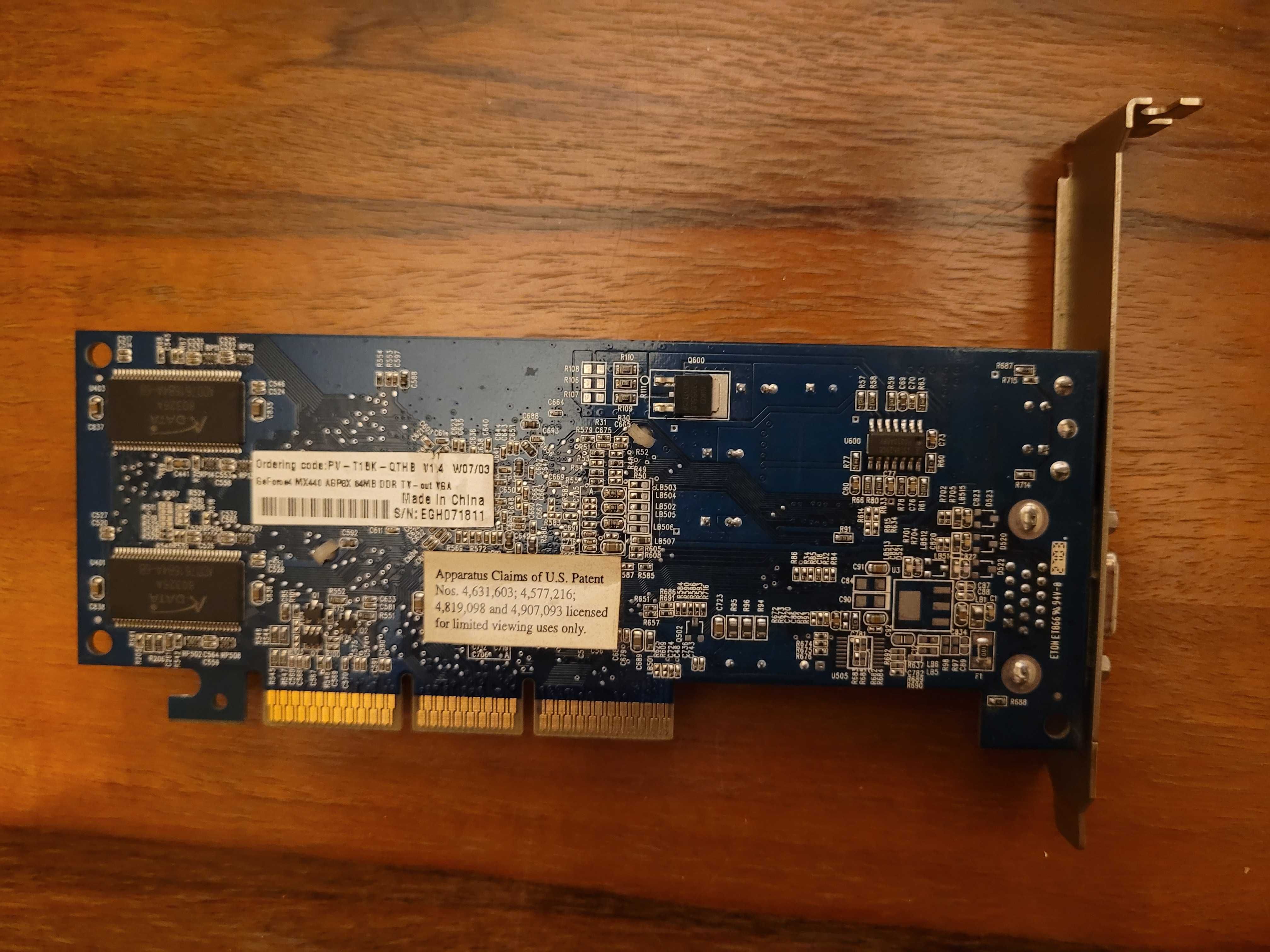 Nvidia GeForce4 MX440 AGPeX 64MB DDR TV - out VGA