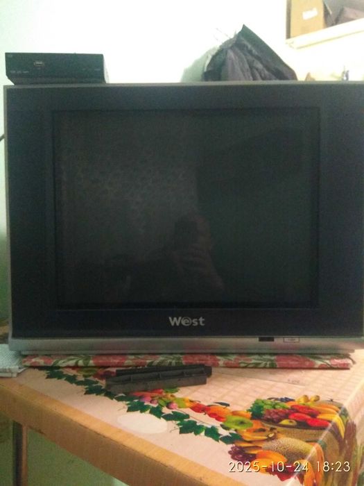 Продам телевизор Вест