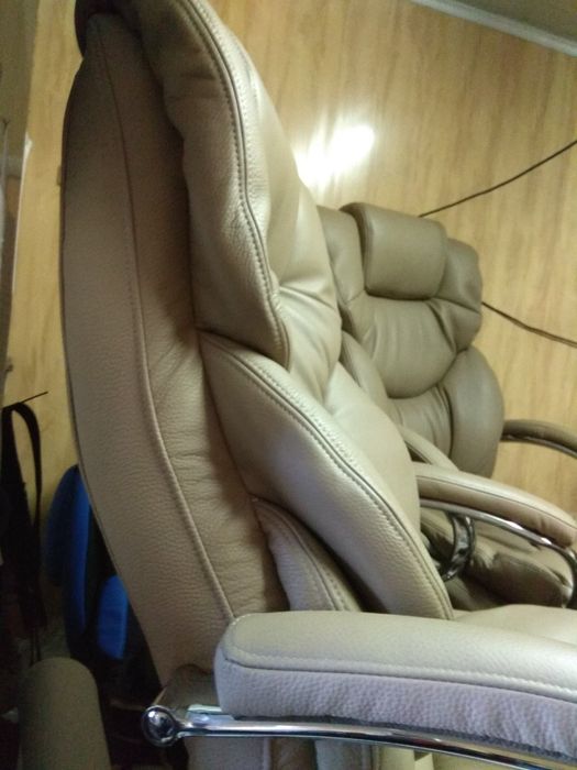 Кресло,кожа-100%